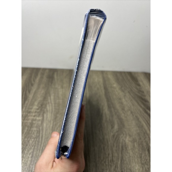 Walt Disney World Parks 50th Anniversary Castle Photo Album New Sealed w/pen - Picture 7 of 8